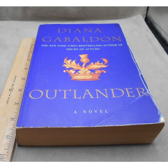 Outlander by Diana Gabaldon 2007  Paperback Good - Picture 9 of 9